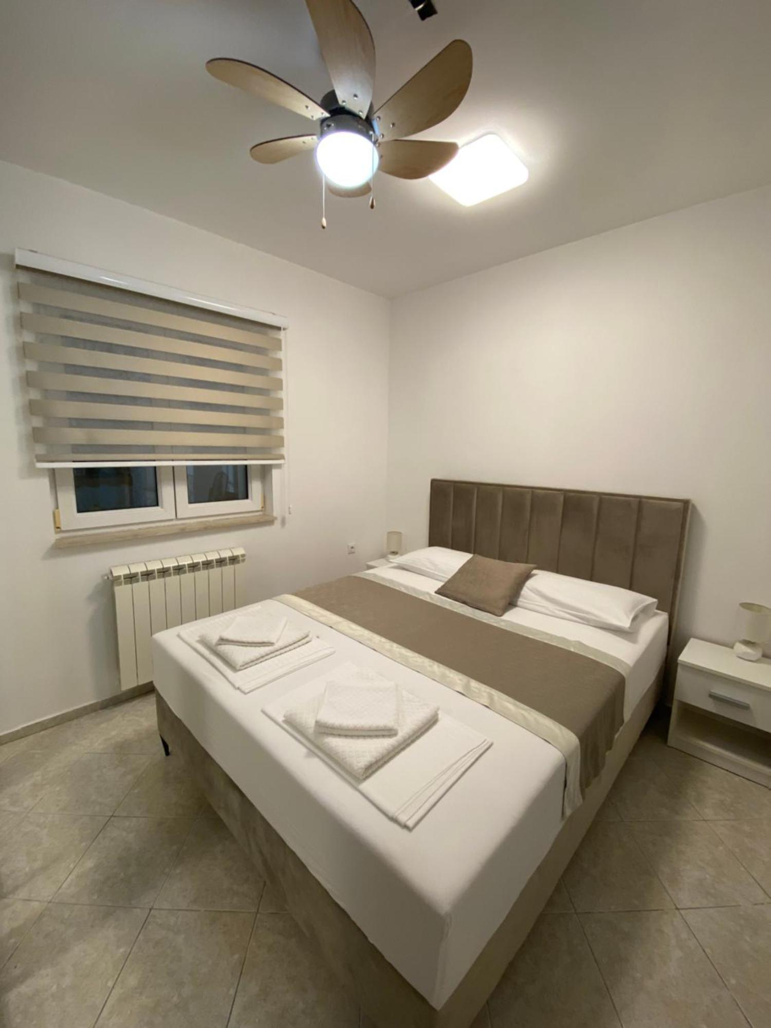 Villa Lipovac Trogir Eksteriør bilde